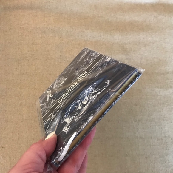 ✨NWT Dior Gold Trim Notebook - Picture 2 of 6